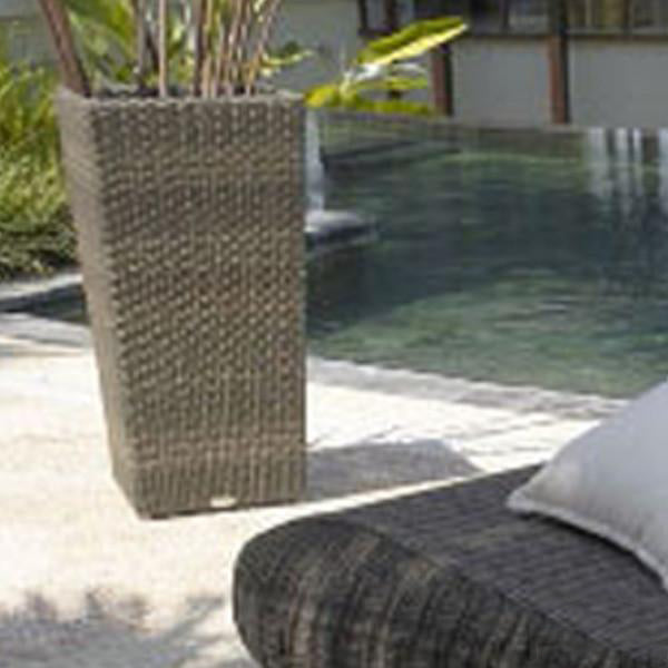 Outdoor Wicker Day Bed - Roller
